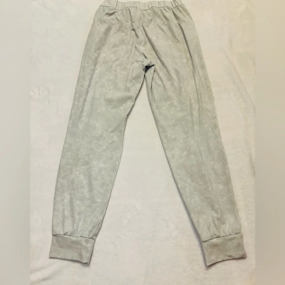 Women’s Gray Drawstring Zuty Grayish\Silver Joggers Size Small EUC - Picture 2 of 7